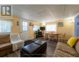 23 QUEENS AVENUE - 7