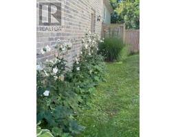2039 SPRINGRIDGE DRIVE - 44