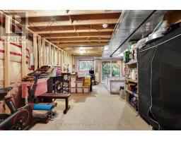 27 WILLIS AVENUE - 26