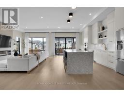 992 TRAILSWAY AVENUE - 11