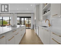 992 TRAILSWAY AVENUE - 21