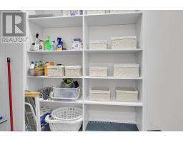 992 TRAILSWAY AVENUE - 34