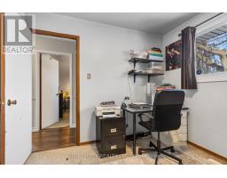 55 ROSAMOND CRESCENT - 14