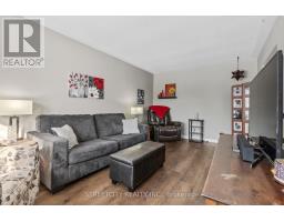 55 ROSAMOND CRESCENT - 6