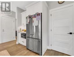 2096 CORONATION DRIVE - 12