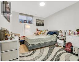 2096 CORONATION DRIVE - 47