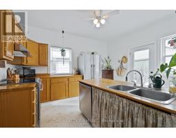 839 QUEENS AVENUE - 16