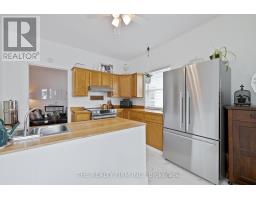 839 QUEENS AVENUE - 18