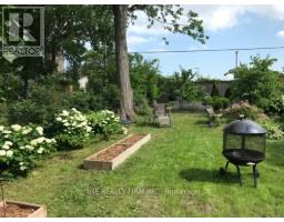 839 QUEENS AVENUE - 35