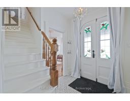 839 QUEENS AVENUE - 7