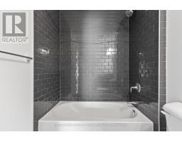 110 - 255 JOHN STREET N - 16