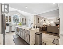 87 SIR JAMES COURT - 12