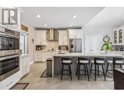 87 SIR JAMES COURT - 13