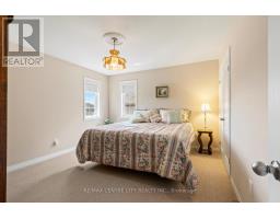 219 UNION AVENUE - 32