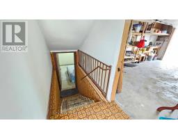 45 LOCUST CRESCENT - 22