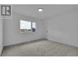 9 BRISCOE CRESCENT - 28