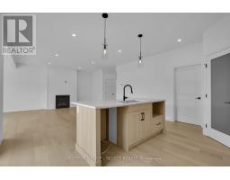 9 BRISCOE CRESCENT - 8