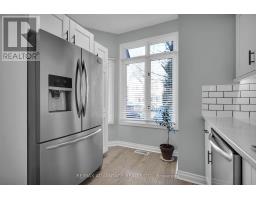 14 - 1415 COMMISSIONERS ROAD W - 11