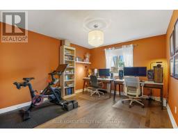 1666 GREEN GABLES ROAD - 25