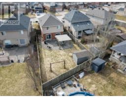 1666 GREEN GABLES ROAD - 32