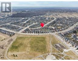 1666 GREEN GABLES ROAD - 36