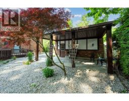 215 KITCHENER AVENUE - 32