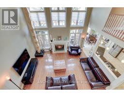 51 PINEHURST DRIVE W - 19