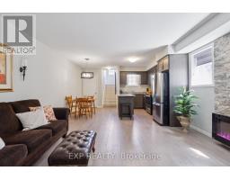 50 - 3200 SINGLETON AVENUE - 14