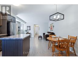 50 - 3200 SINGLETON AVENUE - 6