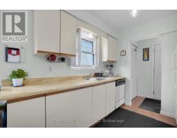 88 METCALFE CRESCENT - 10