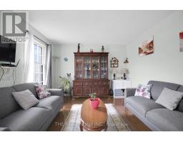 88 METCALFE CRESCENT - 3
