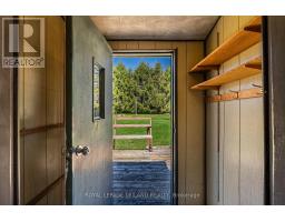 172 ROSS AVENUE - 24