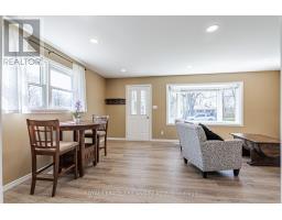 172 ROSS AVENUE - 3