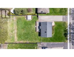 172 ROSS AVENUE - 32