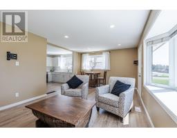 172 ROSS AVENUE - 7