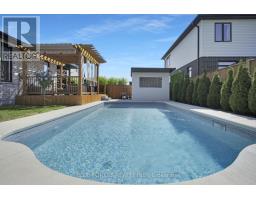 3297 REGIMENT ROAD - 44