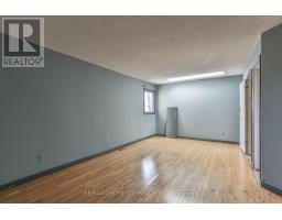 7 - 23 WREN COURT - 24