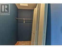 7 - 23 WREN COURT - 25