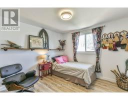 5 ALDBOROUGH AVENUE - 19