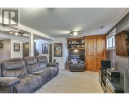5 ALDBOROUGH AVENUE - 24