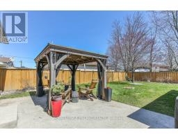 5 ALDBOROUGH AVENUE - 31