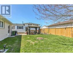 5 ALDBOROUGH AVENUE - 36