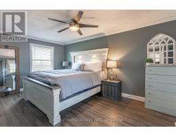 1645 GLADSTONE DRIVE - 16