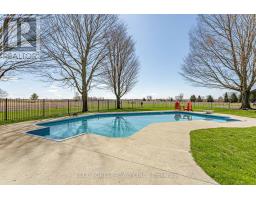 1645 GLADSTONE DRIVE - 39