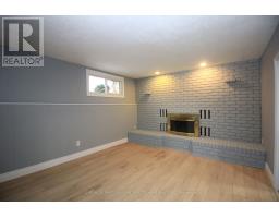 38 PATIENCE CRESCENT - 21