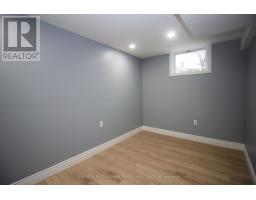 38 PATIENCE CRESCENT - 30