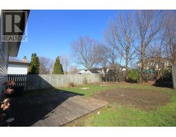38 PATIENCE CRESCENT - 33