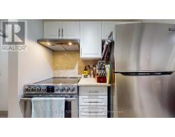 18 - 140 CONWAY DRIVE - 10