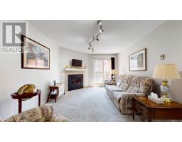 18 - 140 CONWAY DRIVE - 15