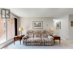 18 - 140 CONWAY DRIVE - 16